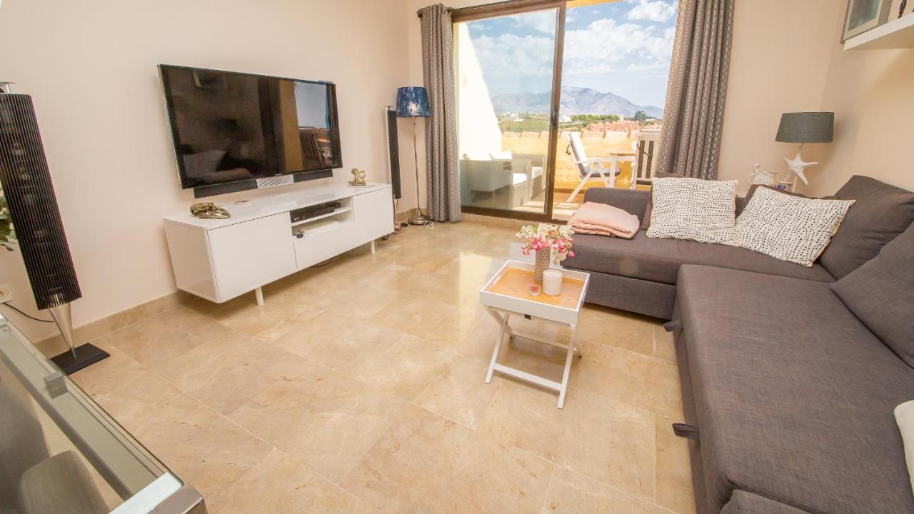 Duquesa Village 16,62,32 مانيلفا المظهر الخارجي الصورة